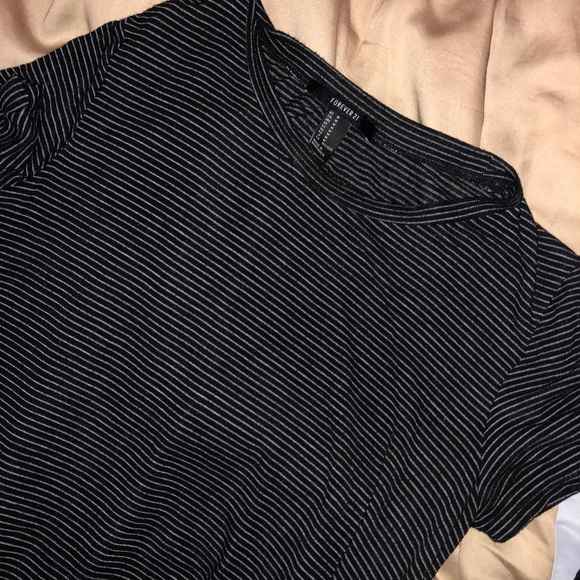 Black and white striped dress - Picture 3 of 4